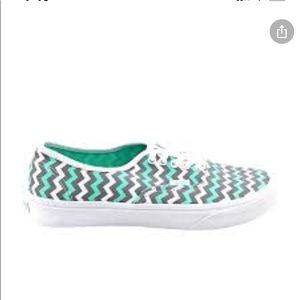VANS Chevron Print Sneakers 6.5